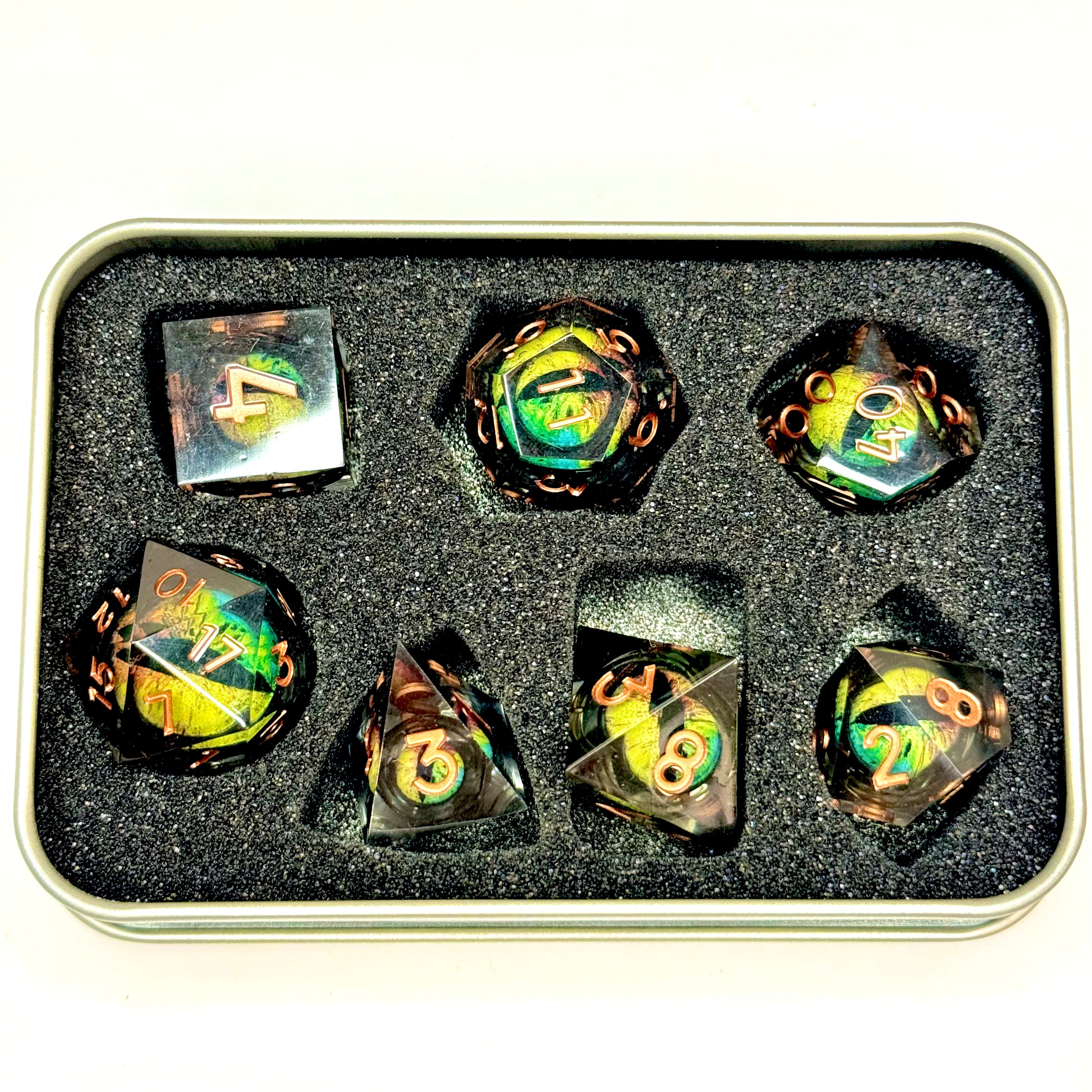 Ensemble de 7 dés à œil à noyau liquide en résine - Marron