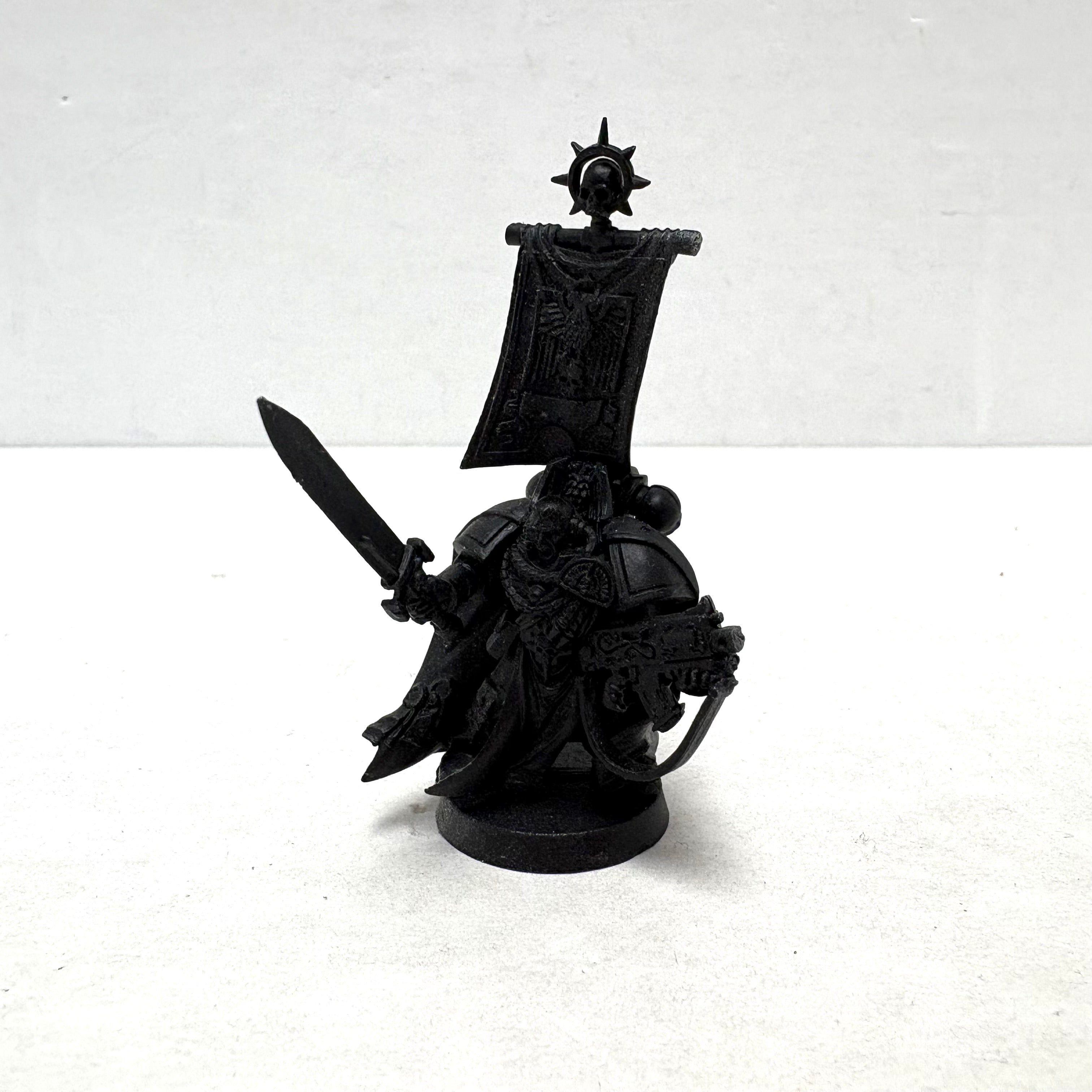 Space Marines: Captain (Old) (Used)