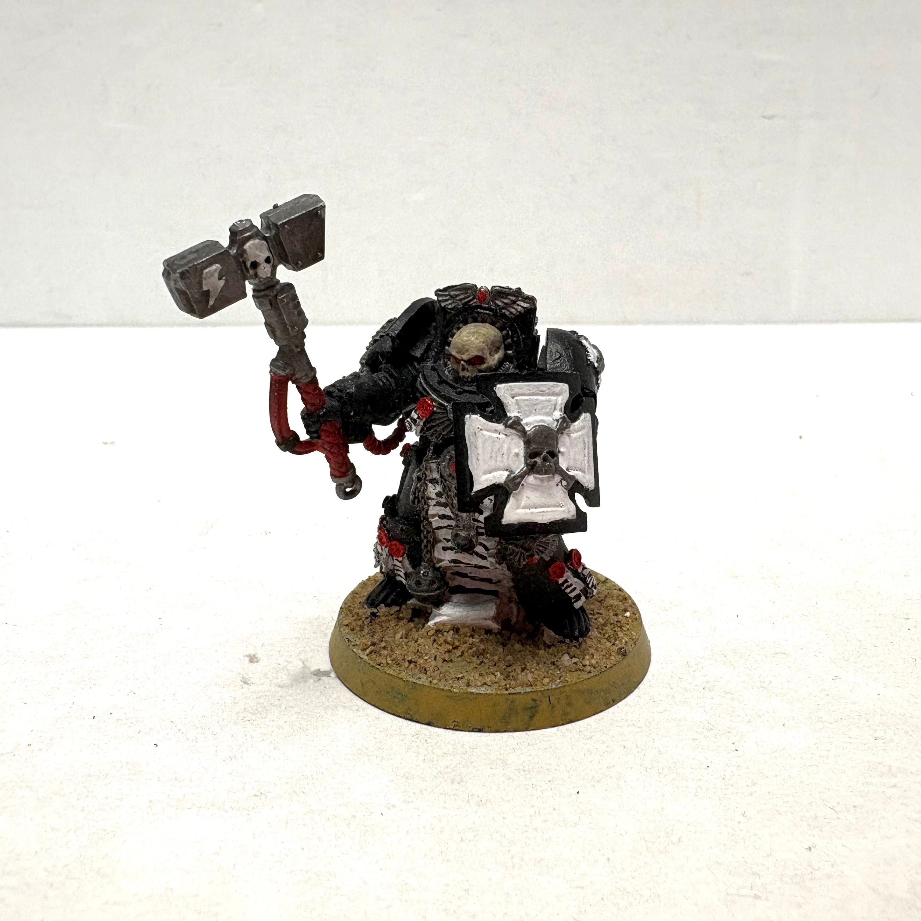 Space Marines: Chaplain in Terminator Armor (Old) (Used)
