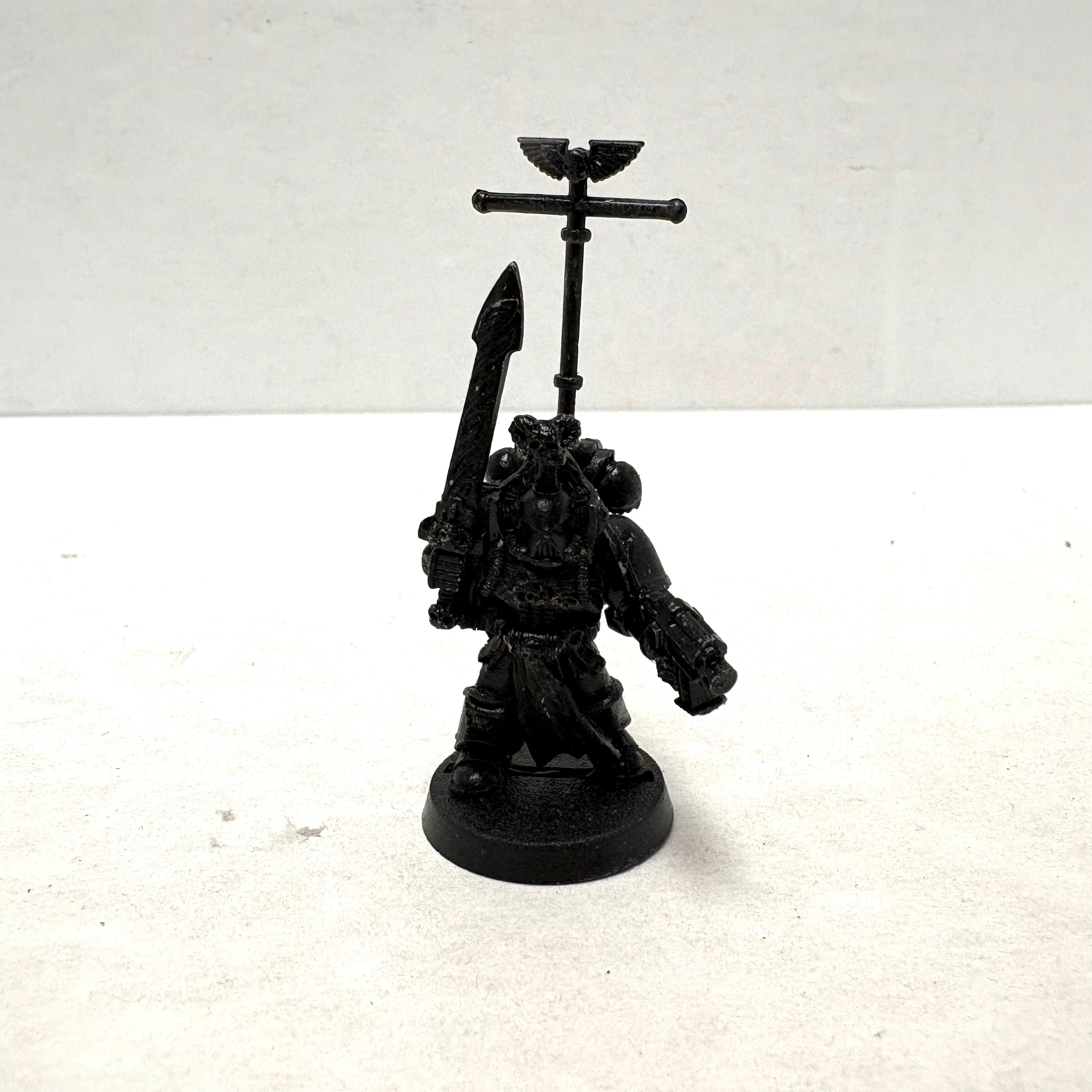 Space Marines: Librarian (Old) (Used)