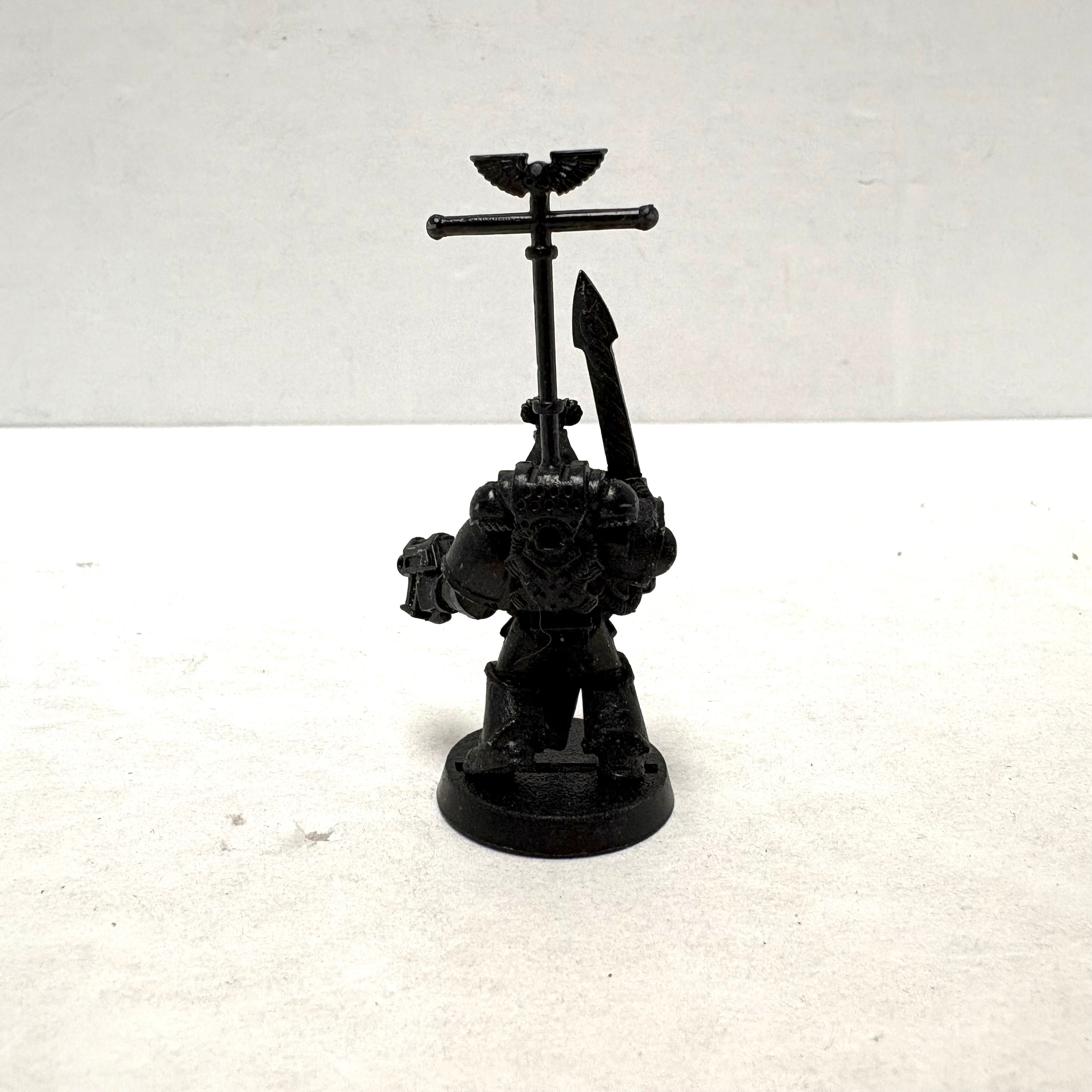 Space Marines: Librarian (Old) (Used)