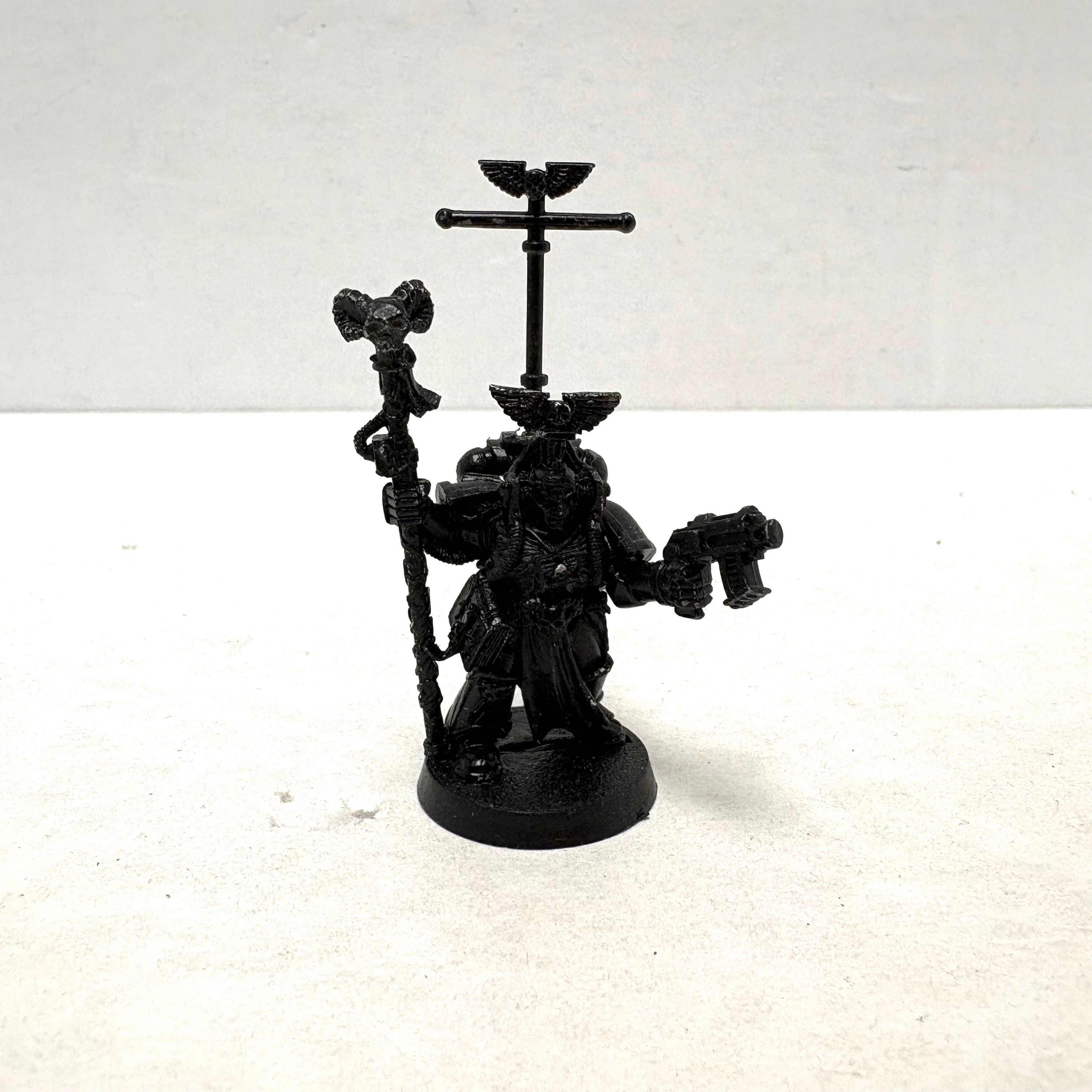 Space Marines: Librarian (Old) (Used)
