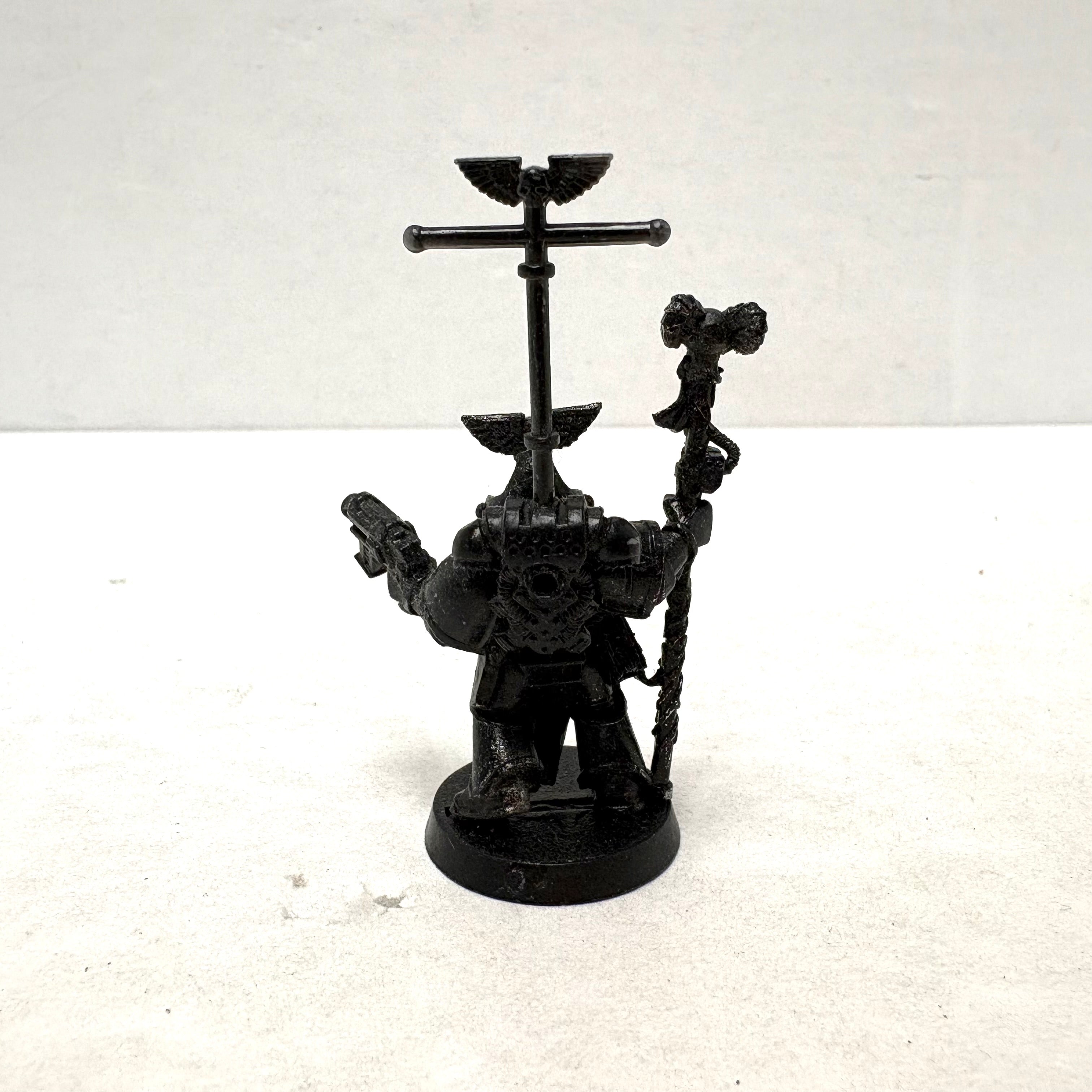 Space Marines: Librarian (Old) (Used)