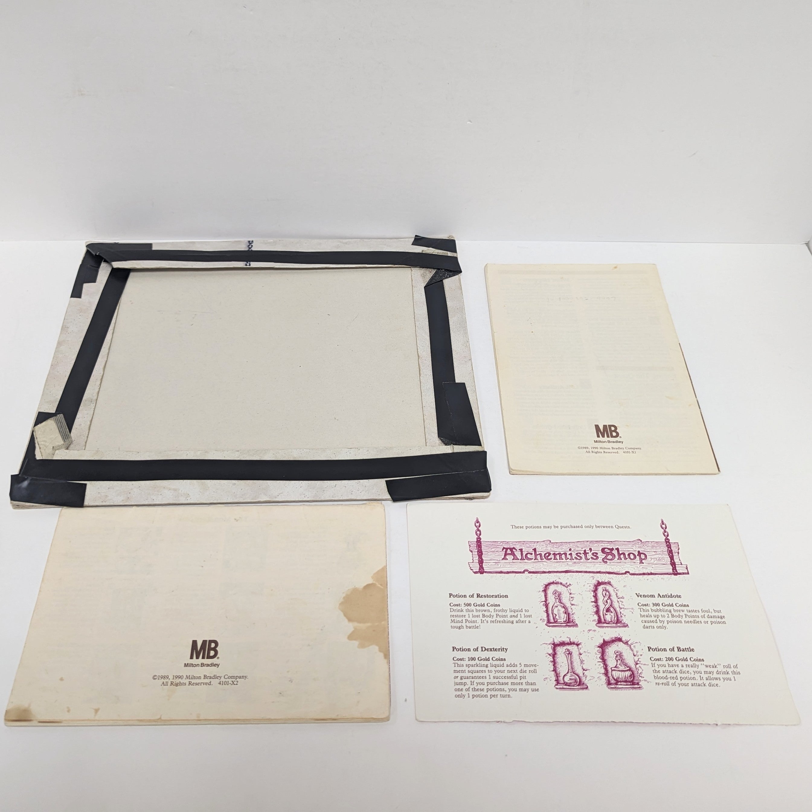 HeroQuest + Kellar's Keep - Components Bundle (English) (Damaged) (Used)