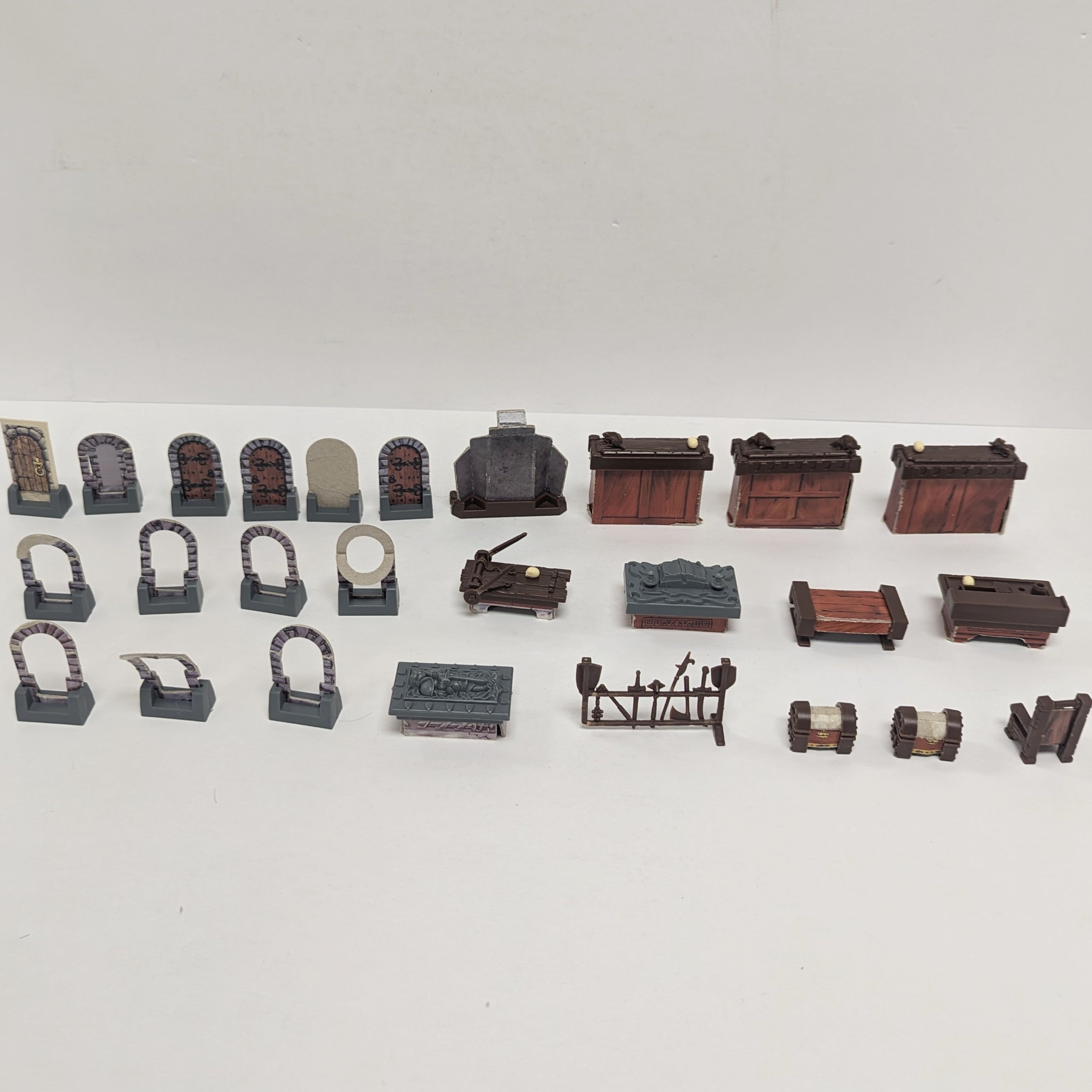 HeroQuest + Kellar's Keep - Components Bundle (English) (Damaged) (Used)