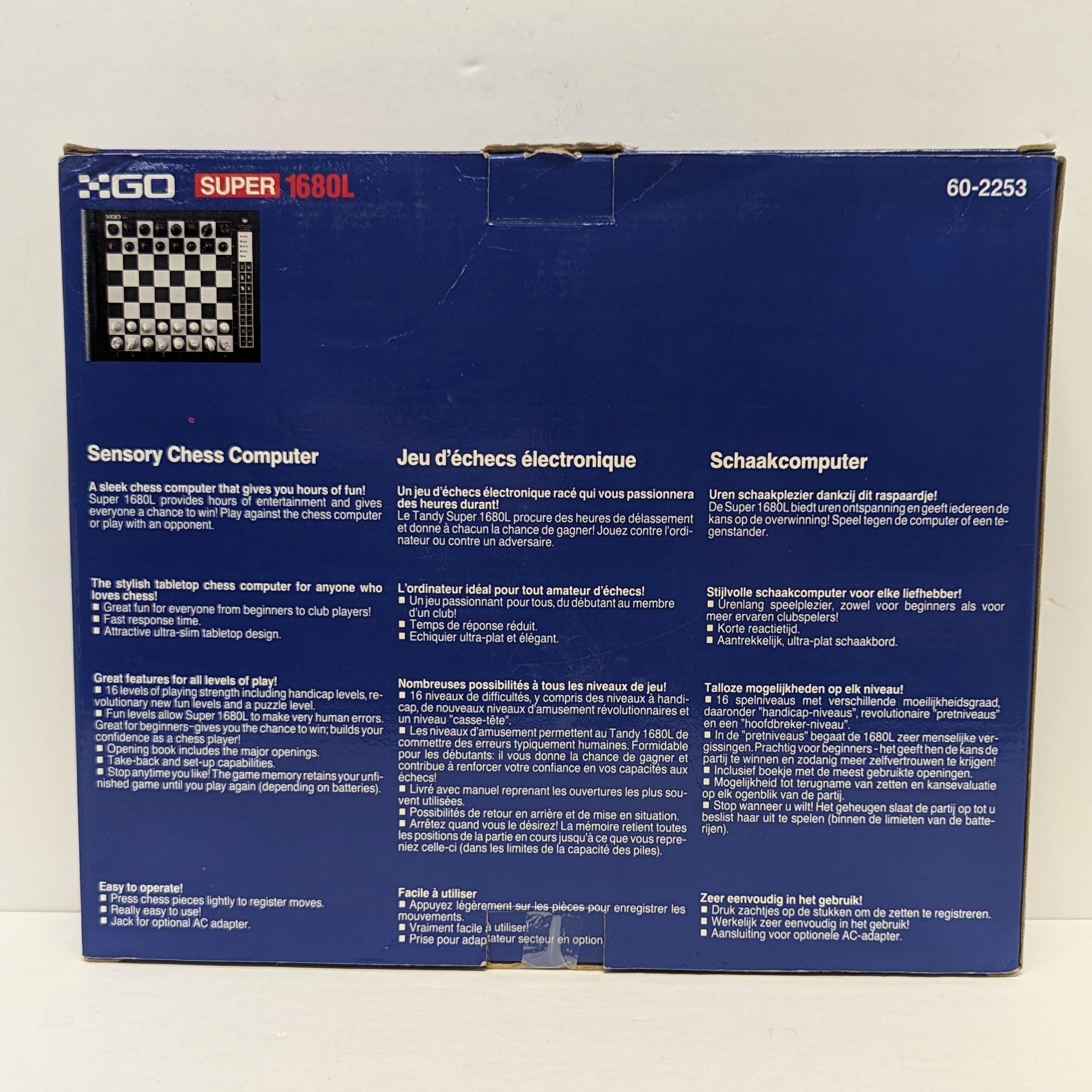 Radio Shack / XGO - Ordinateur d'échecs sensoriel 1680L (multilingue) (utilisé)