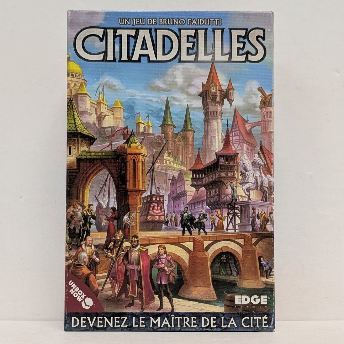 Citadelles (French) (Used)(2021 edition)