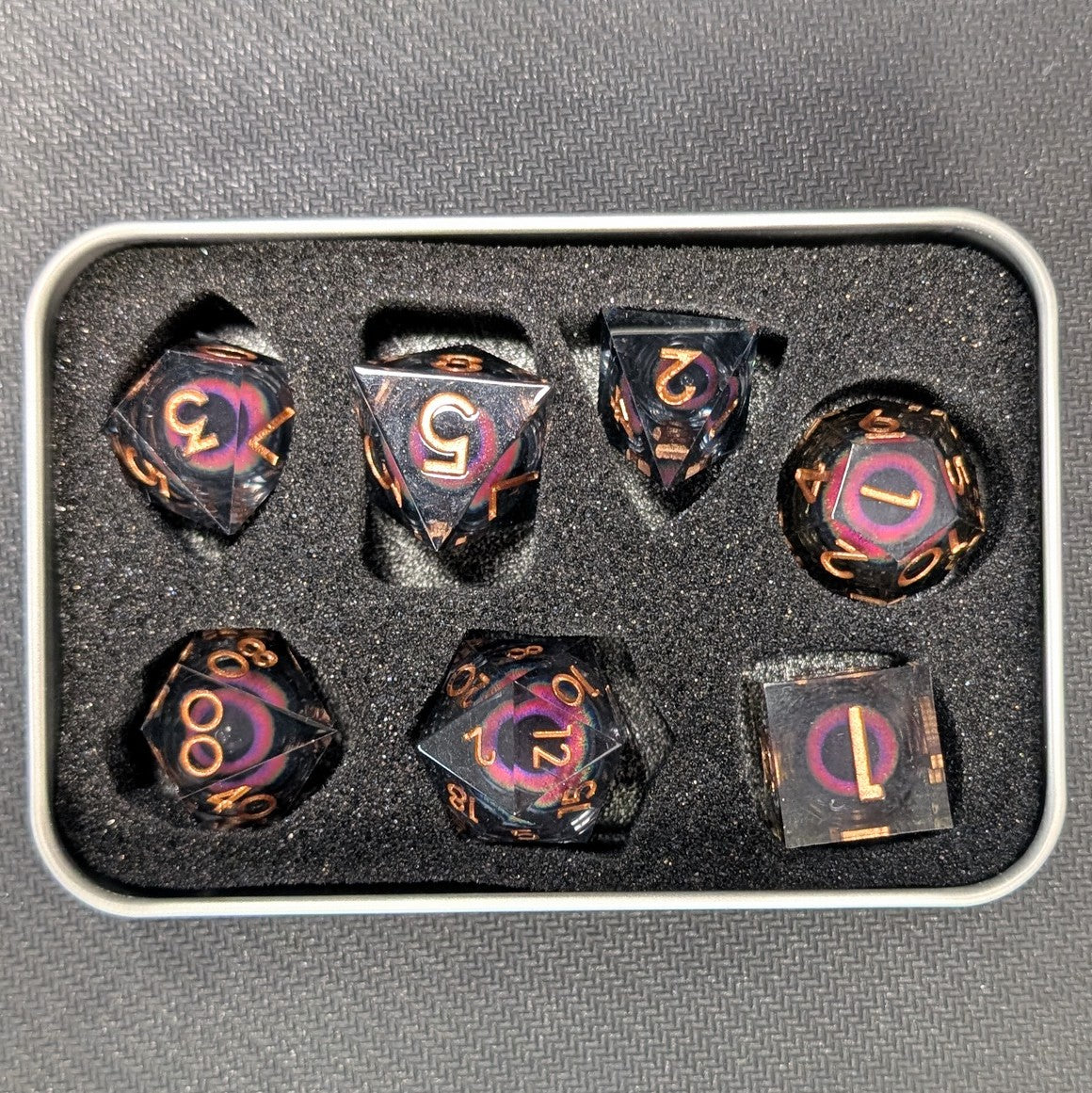 Ensemble de 7 dés à œil à noyau liquide en résine - Gris/Arc-en-ciel