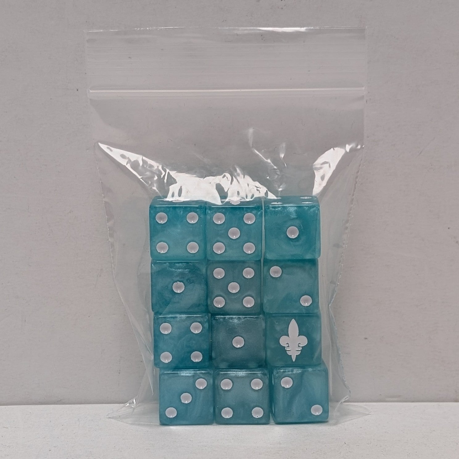 Wargaming 15 Dice Set -Teal With White Pips