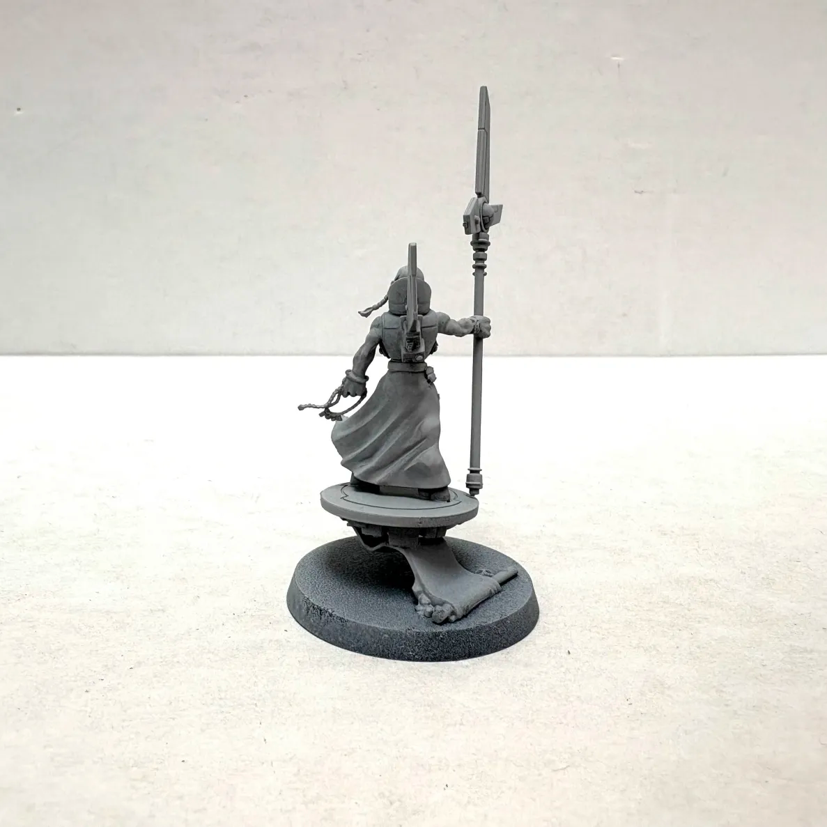 T'au Empire: Ethereal (Used) (2)