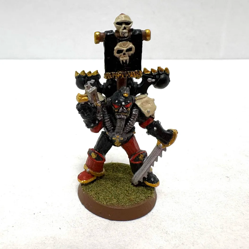 Space Marines: Chaplain (Metal 1988 410602 Rogue Trader) (Used)