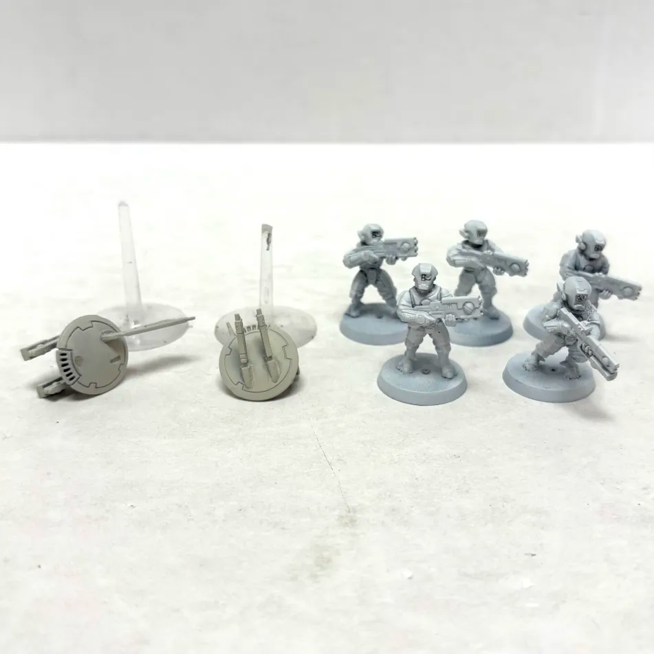 T'au Empire: Fire Warriors Breacher Team (5 Models) (Used)