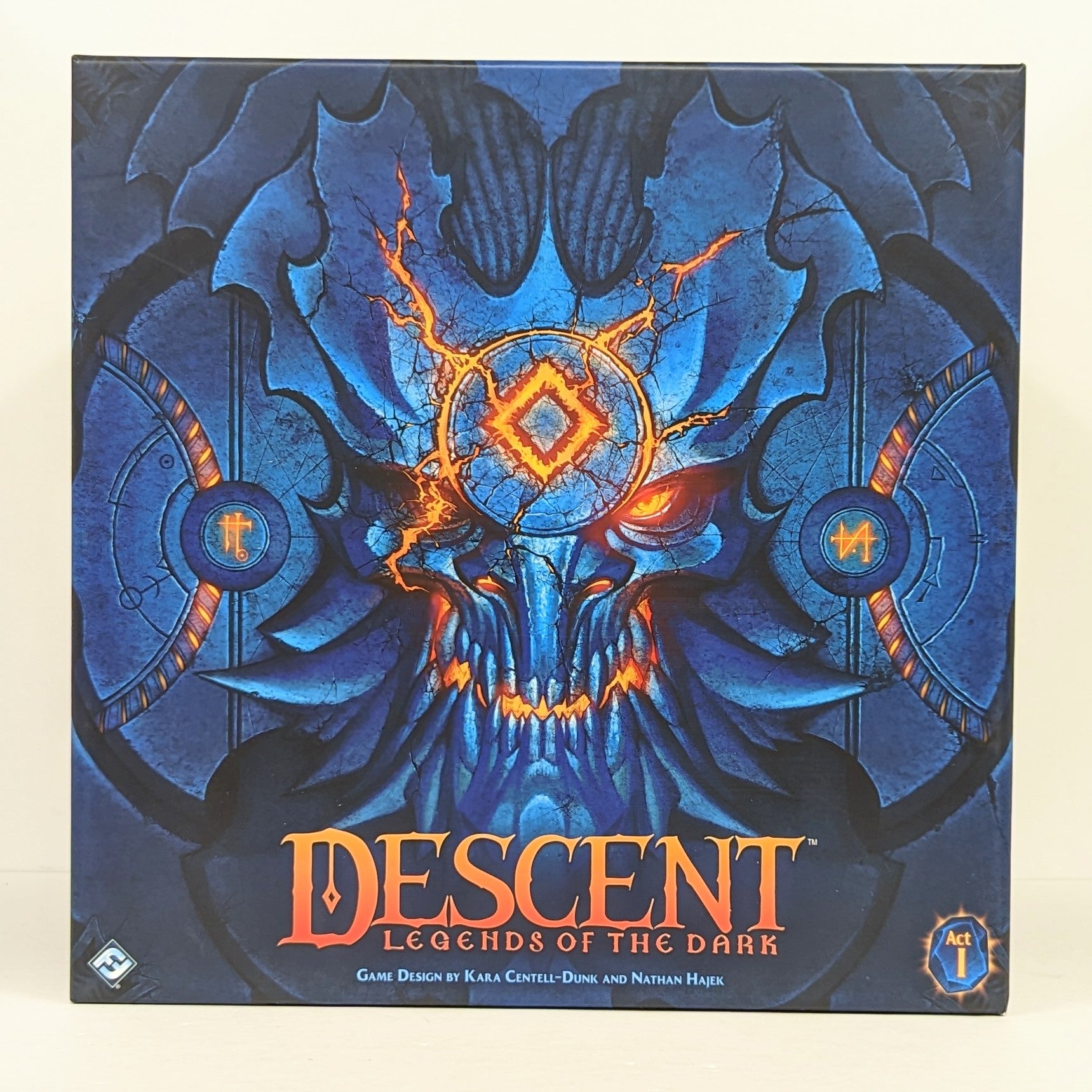 Descent Legends Of The Dark (English) (Used)