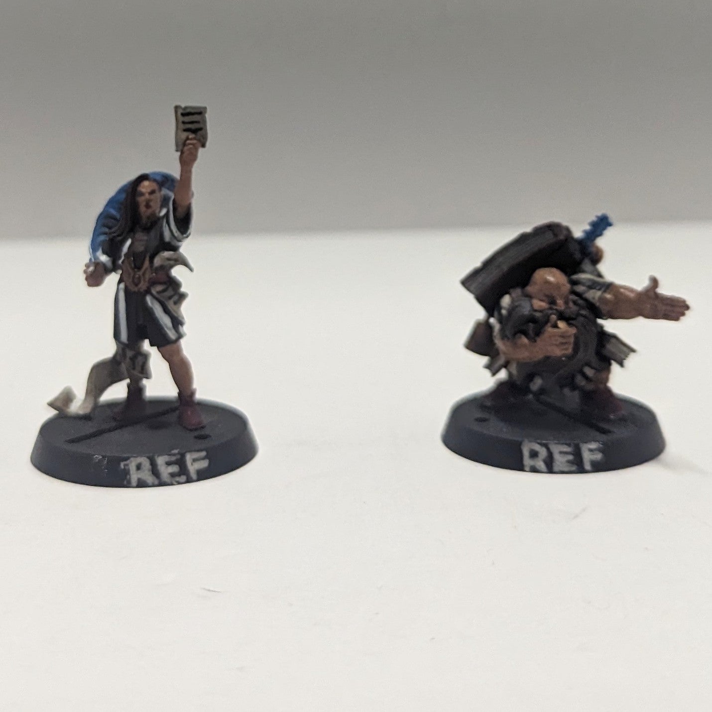 Blood Bowl: Elf and Dwarf Biased Referees (Used)