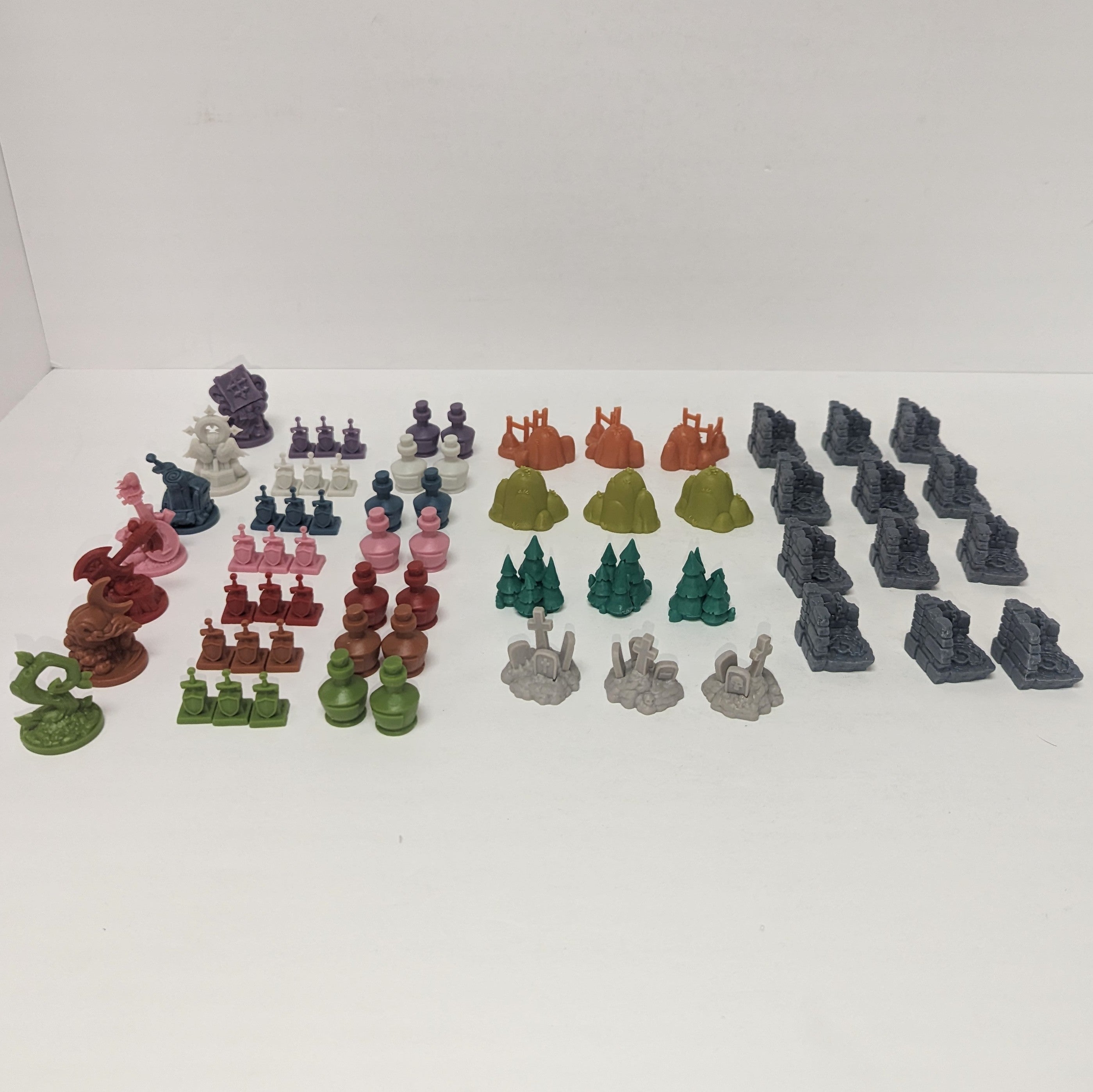 D6: Dungeons, Dudes, Dames, Danger, Dice and Dragons! (Used)