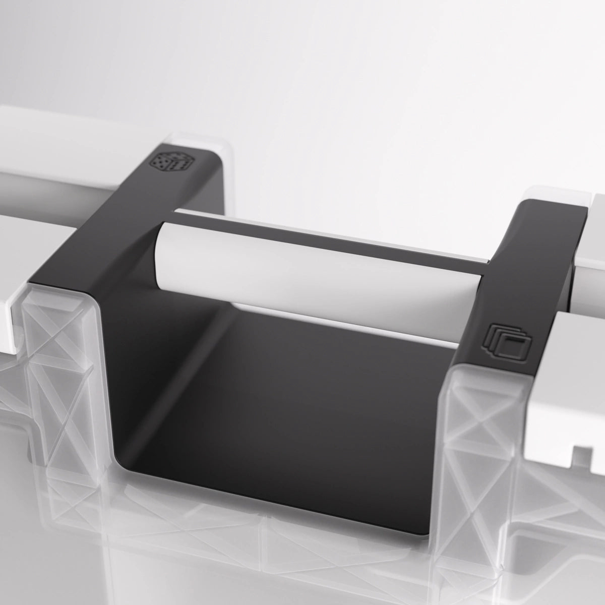 Château de jeu : Noir / Blanc / Transparent