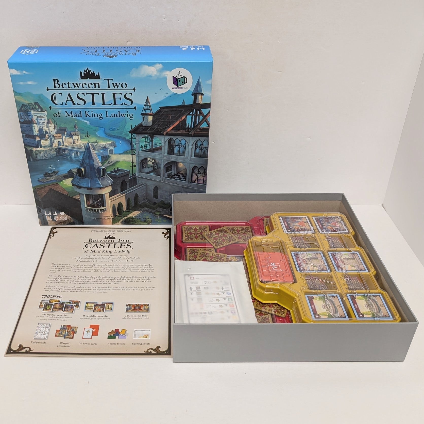 Between Two Castles of Mad King Ludwig (English) (Used)