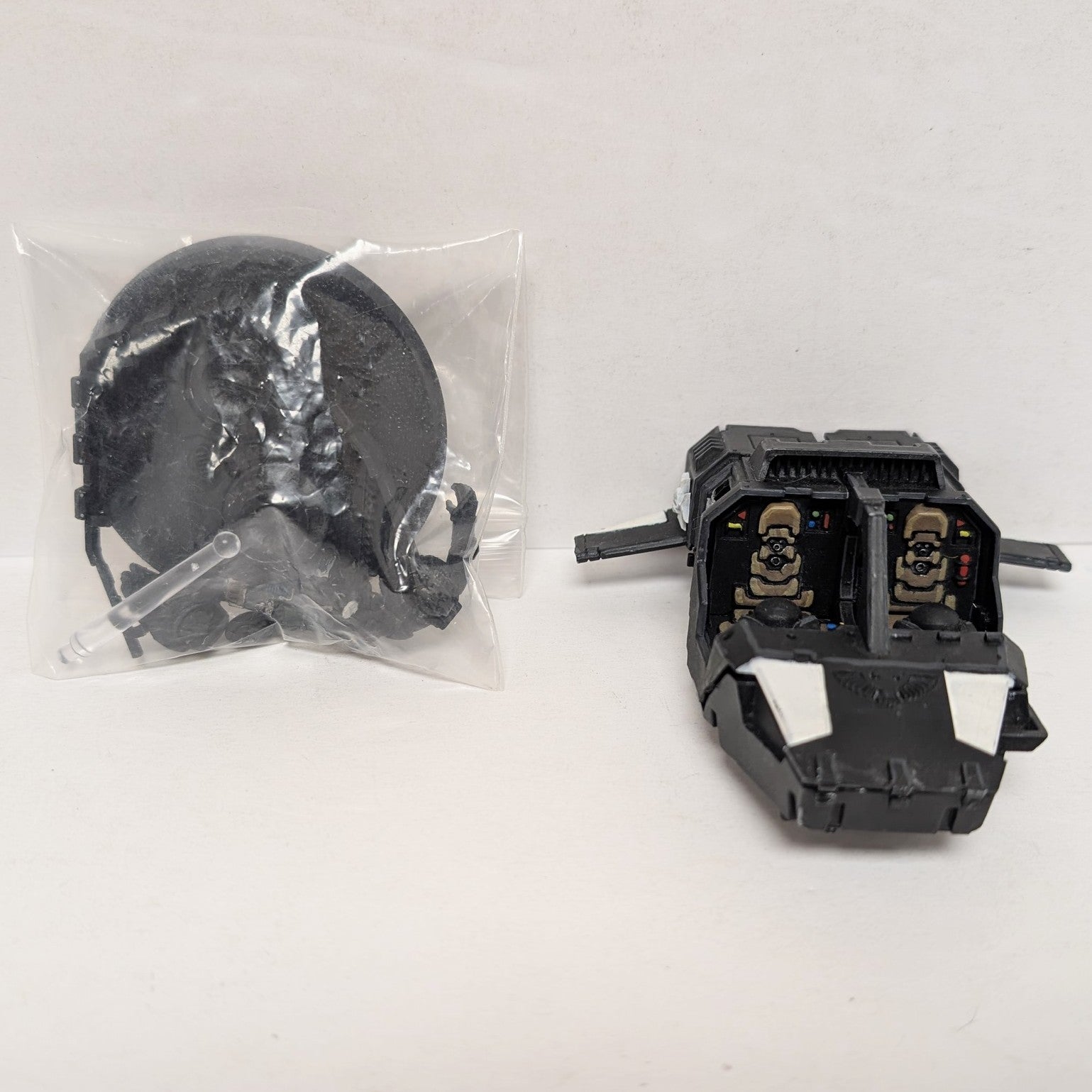 Space Marines: Land Speeder (Used) (3)