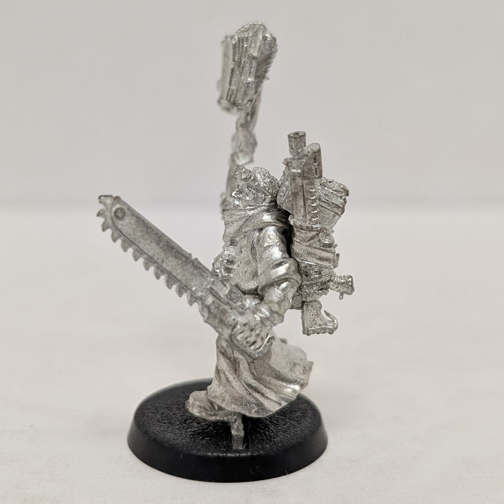 Adepta Sororitas: Missionary (Metal Model) (1) (Used)