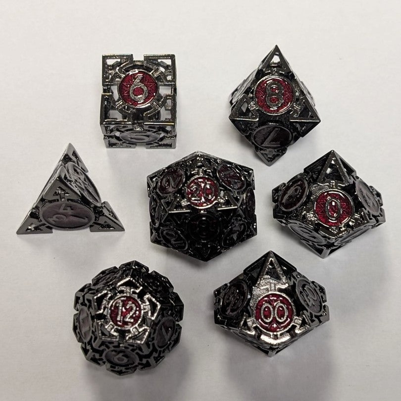 Ensemble de 7 dés creux en métal - Noir/Rouge