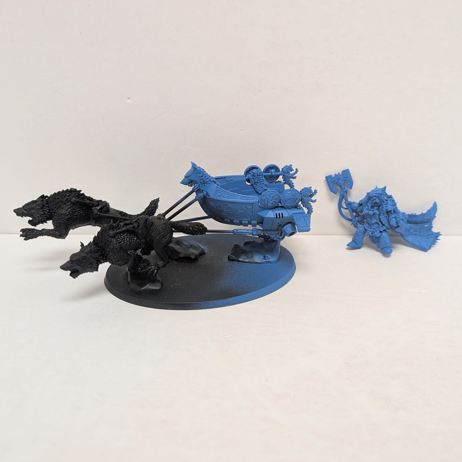Space Wolves: Logan Grimnar on Stormrider (Used)