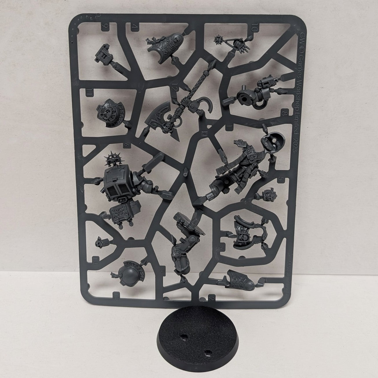 Space Marines: Librarian in Terminator Armor (Used)