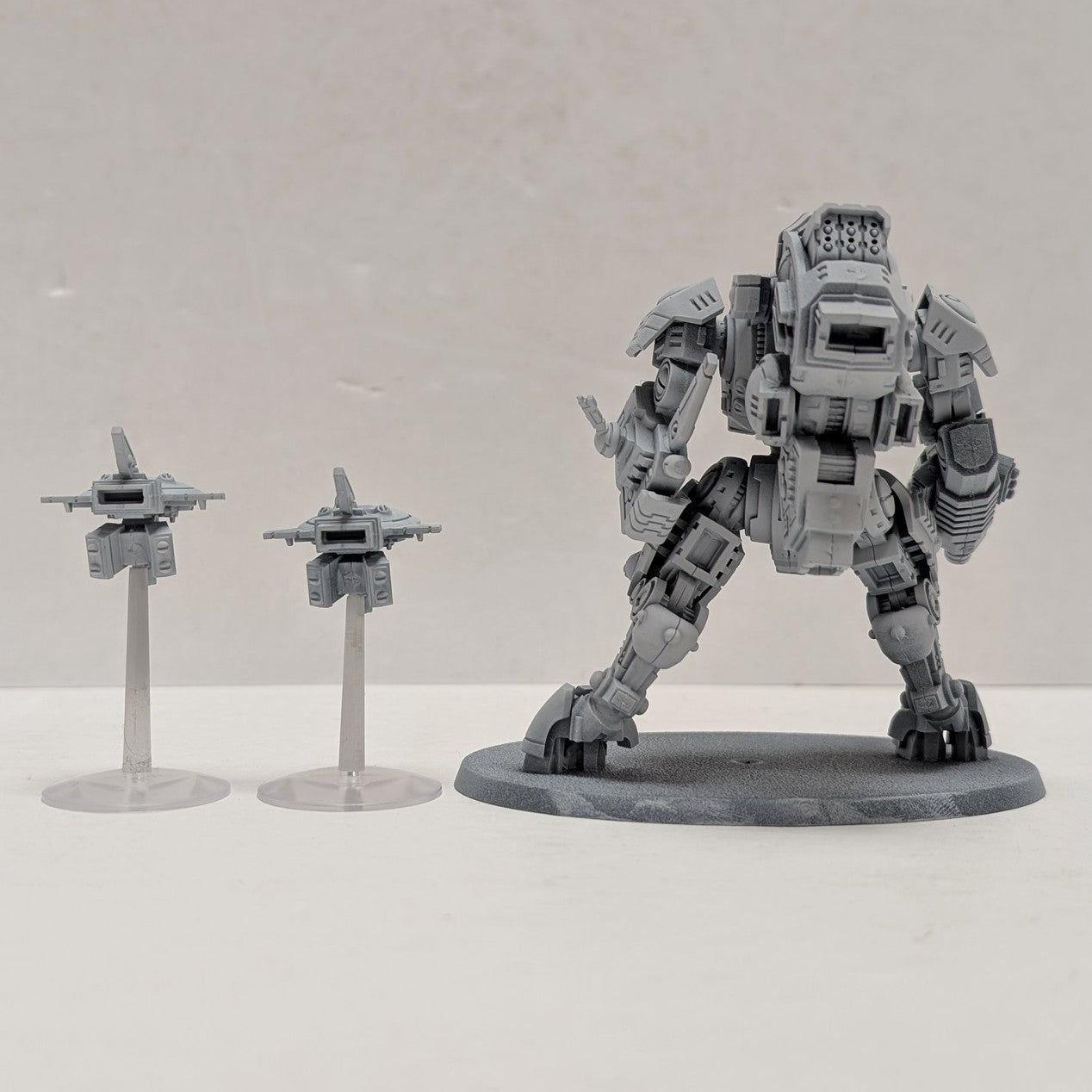 Empire T'au : Combinaison de combat XV95 Ghostkeel (2) (Occasion)