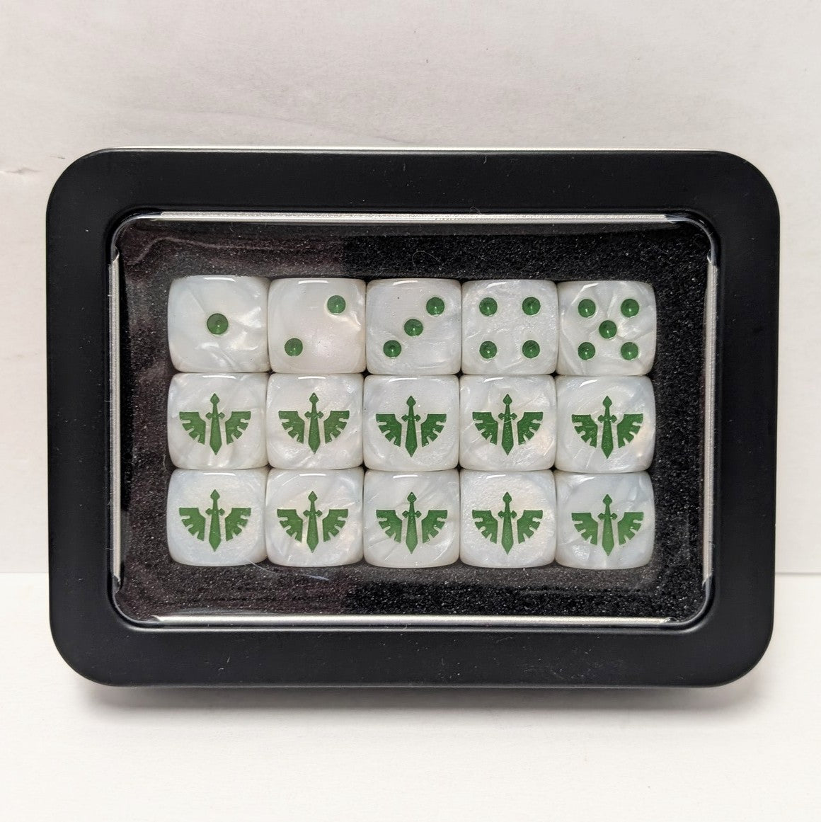 Jeu de 15 dés pour jeux de guerre - Blancs à points verts