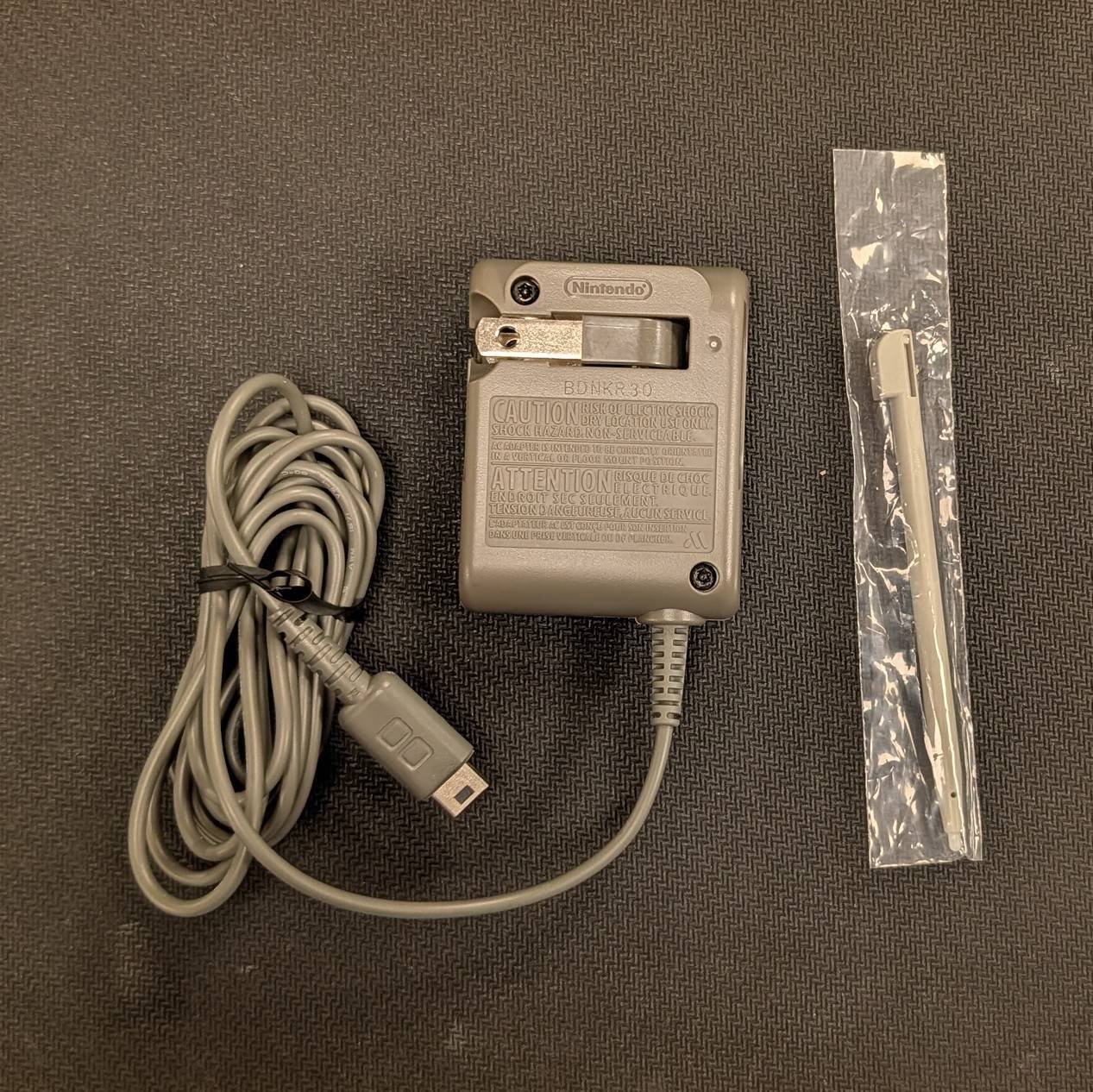 Nintendo DS Lite Charging Cable and Stylus (Used)