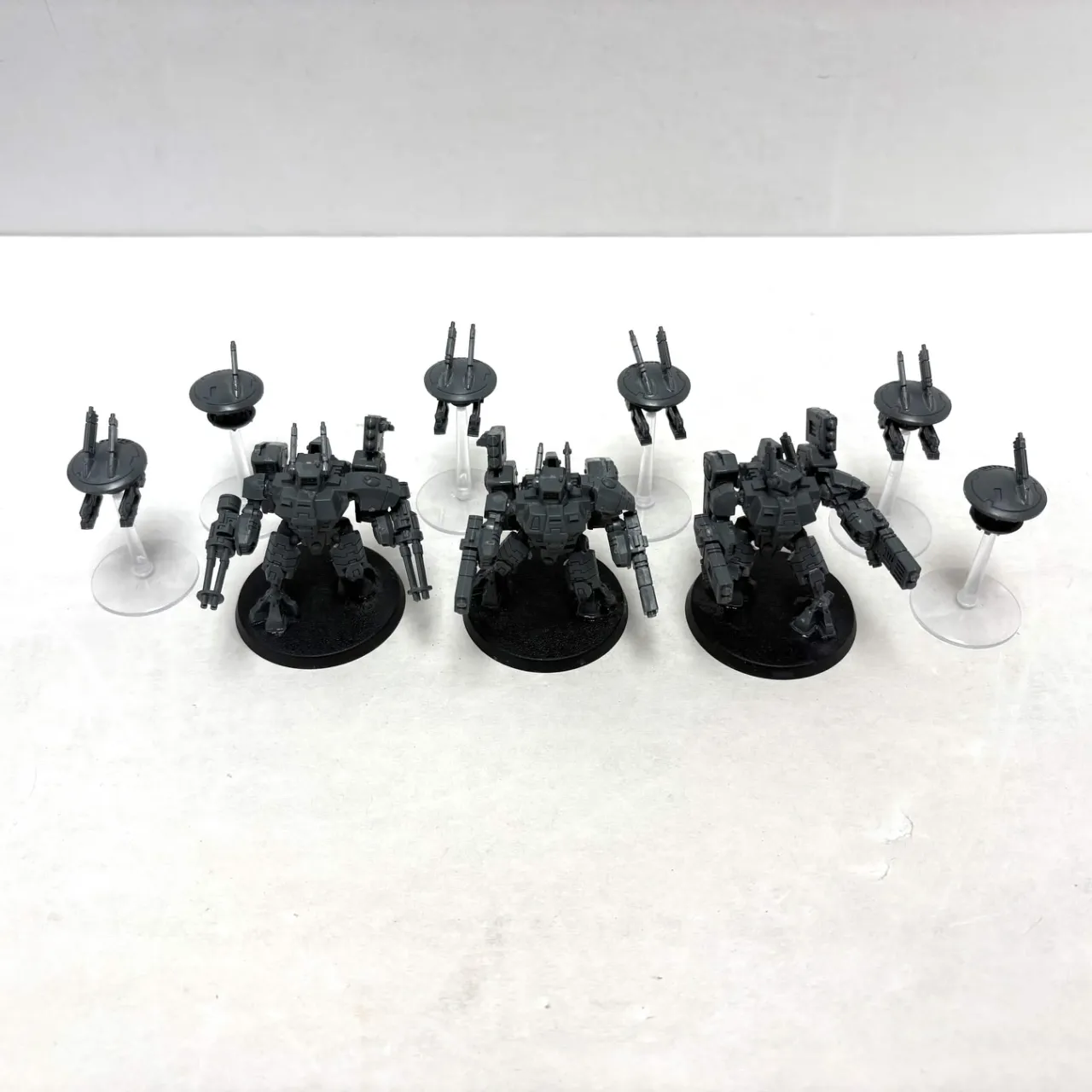 T'au Empire: XV8 Crisis Battlesuit Team (Used)