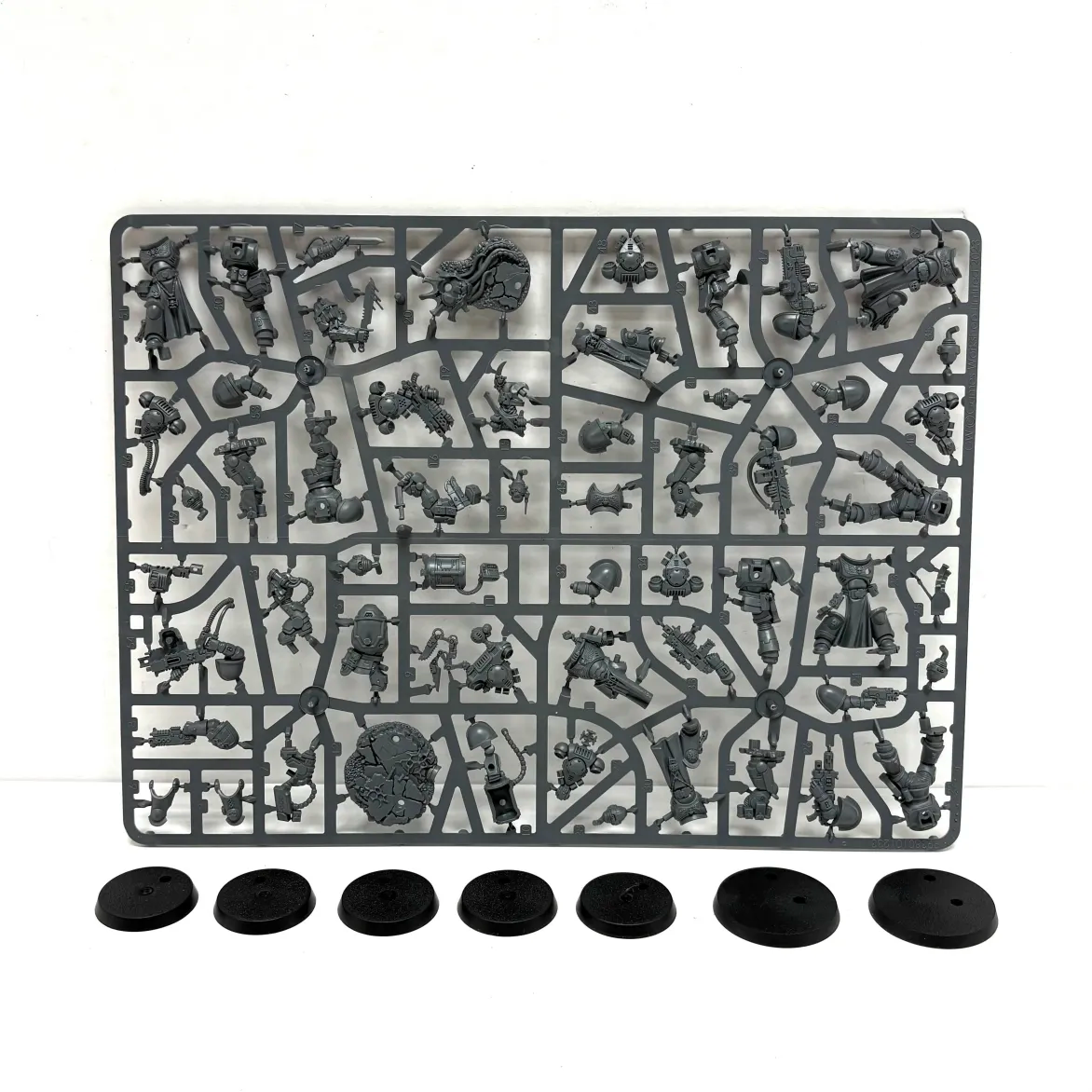 Space Marines: Heroes Of The Chapter (Used)