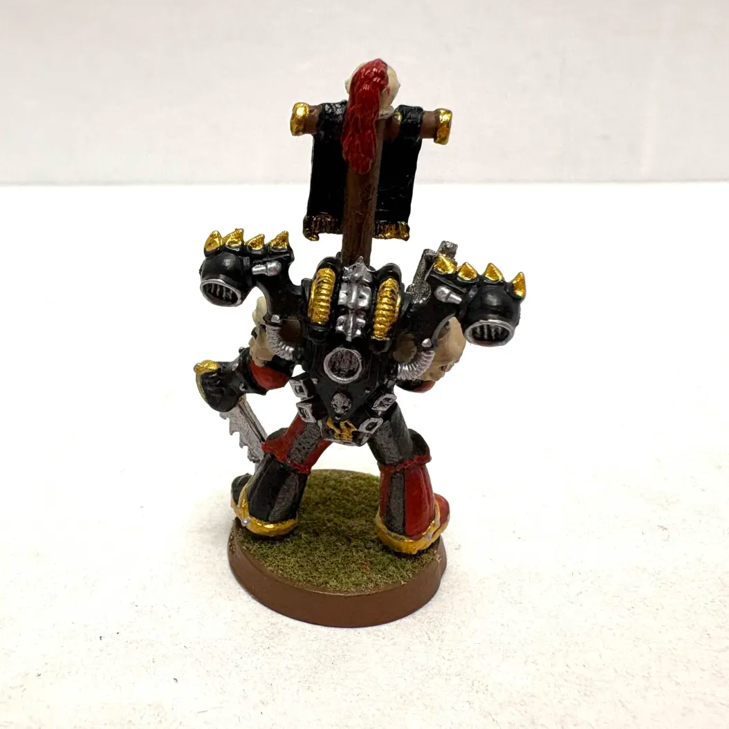 Space Marines: Chaplain (Metal 1988 410602 Rogue Trader) (Used)