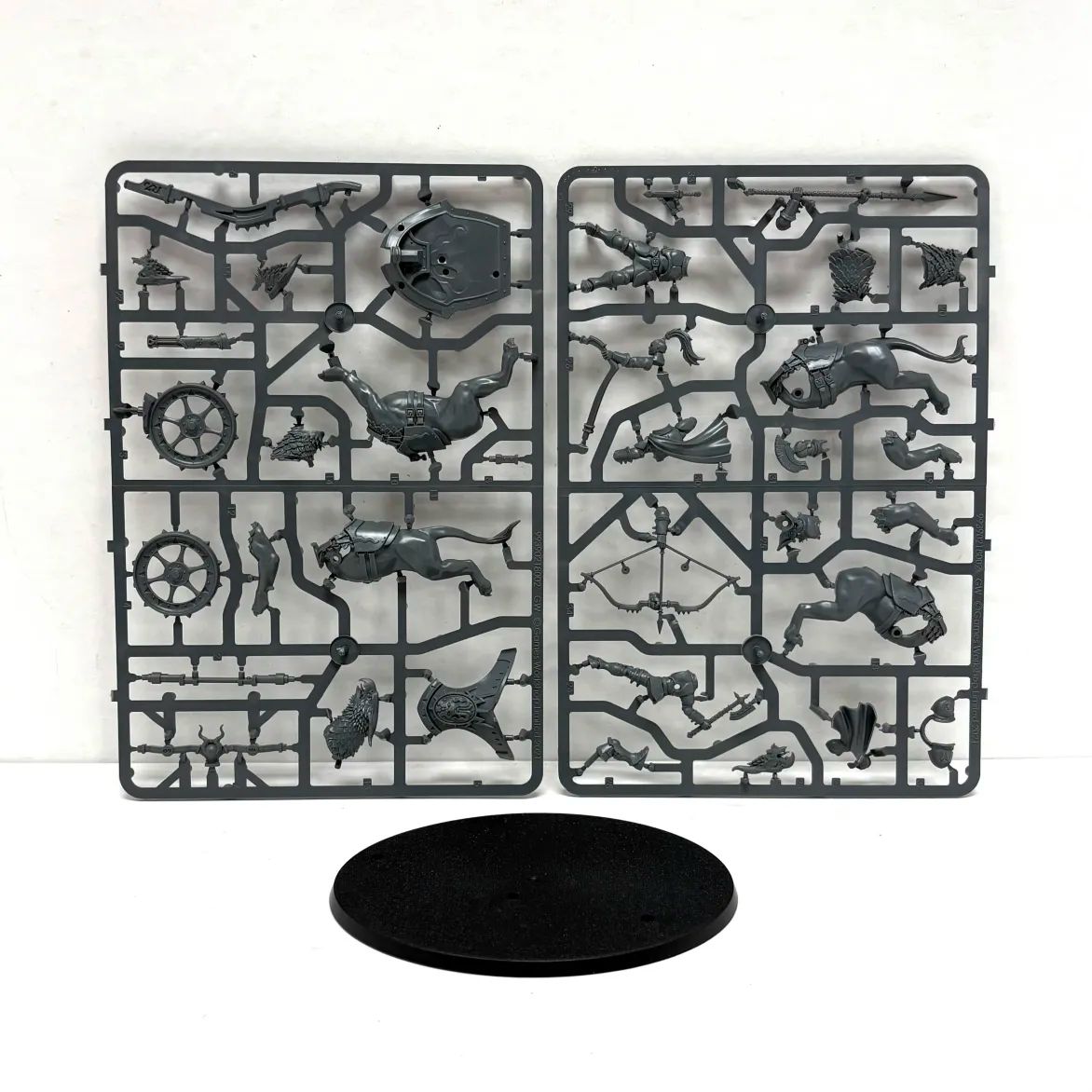 Stormcast Eternals: Stormstrike Chariot (Used) (1)