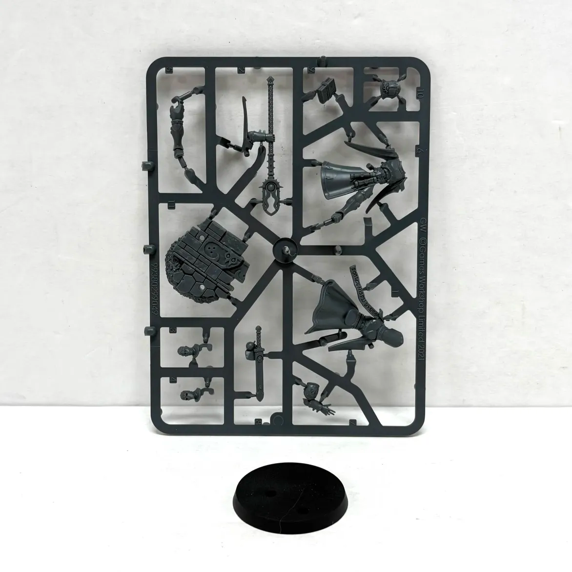 Stormcast Eternals: Knight Arcanum (Used) (3)