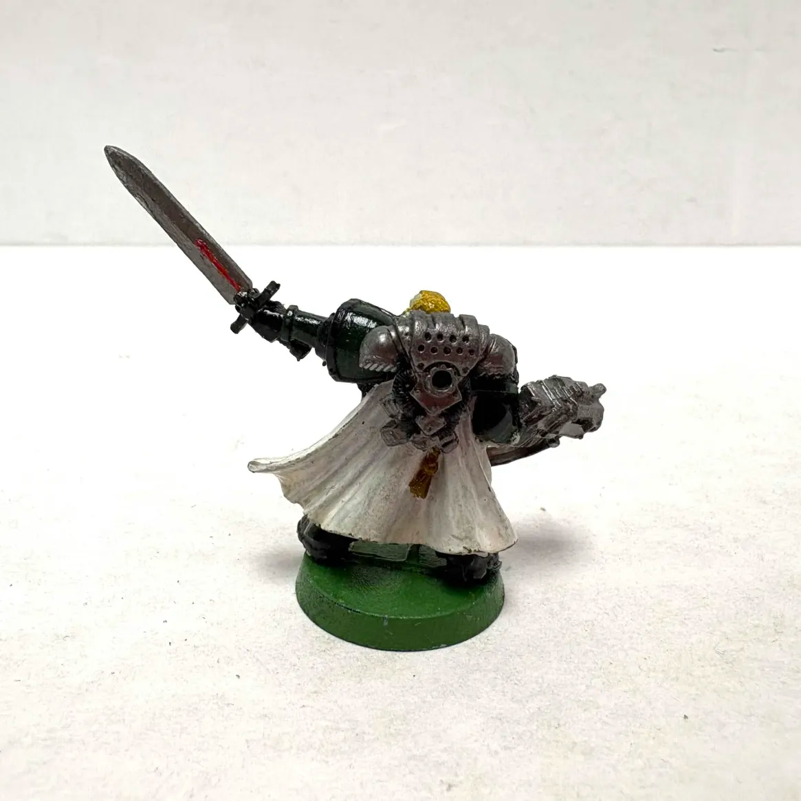 Space Marines: 3rd Edition Captain (Old) (Used)