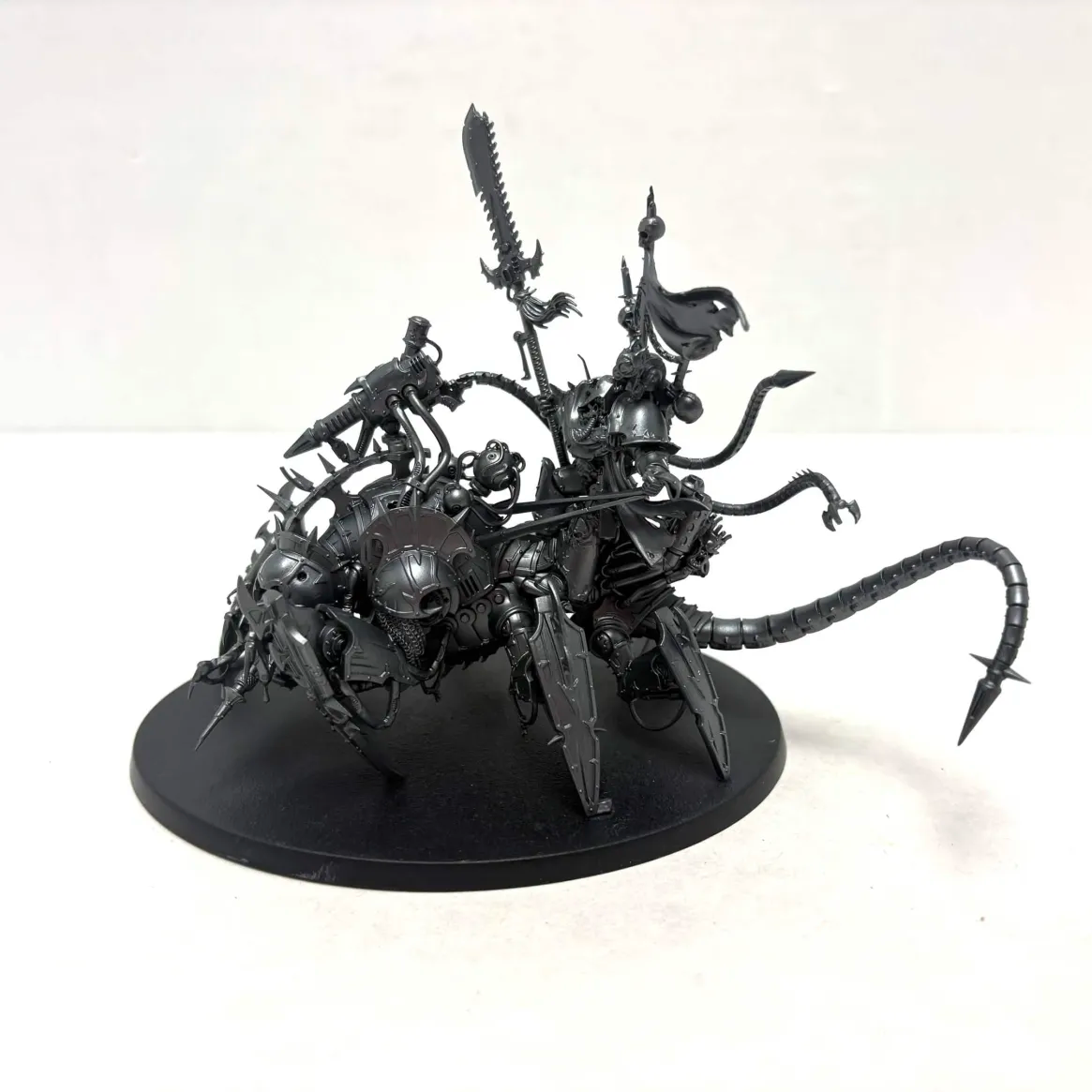 Chaos Space Marines: Lord Discordant on Helstalker (Used)