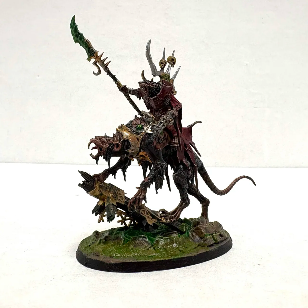 Skaven: Clawlord on Gnaw-beast (Used)