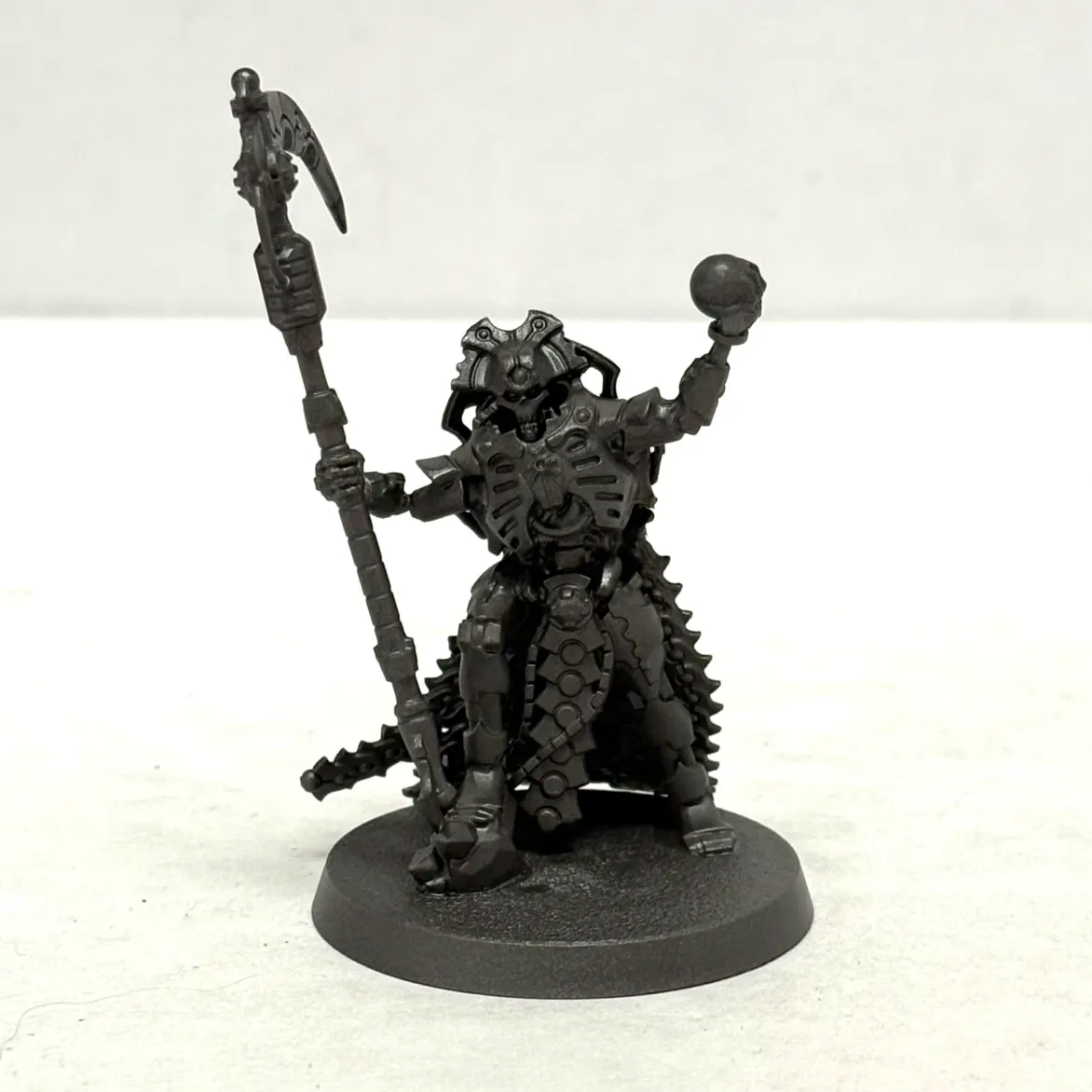 Necrons: Overlord With Resurrection Orb (Used)