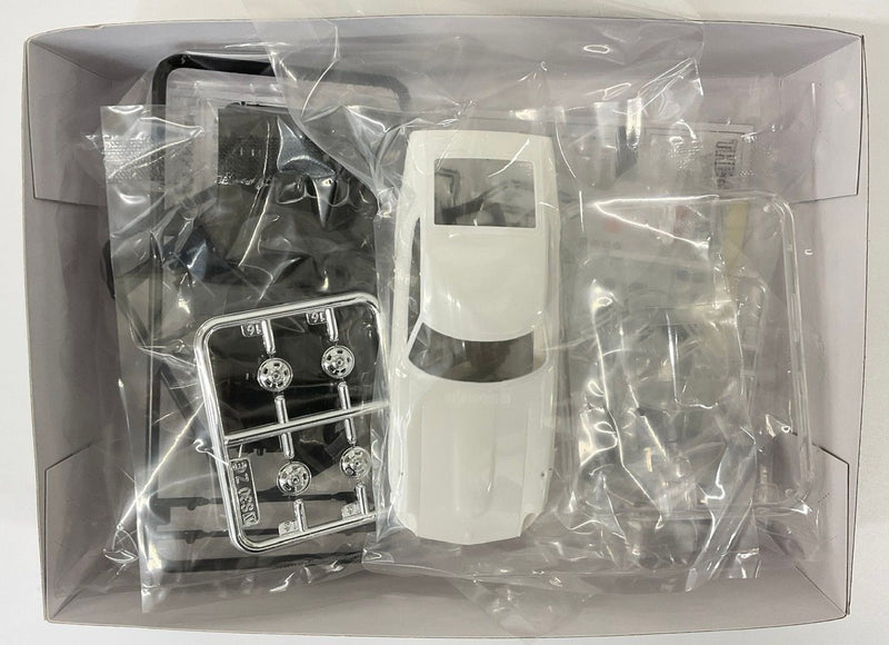 Snap Kit 1/32 Nissan S30 Fairlady Z (White)