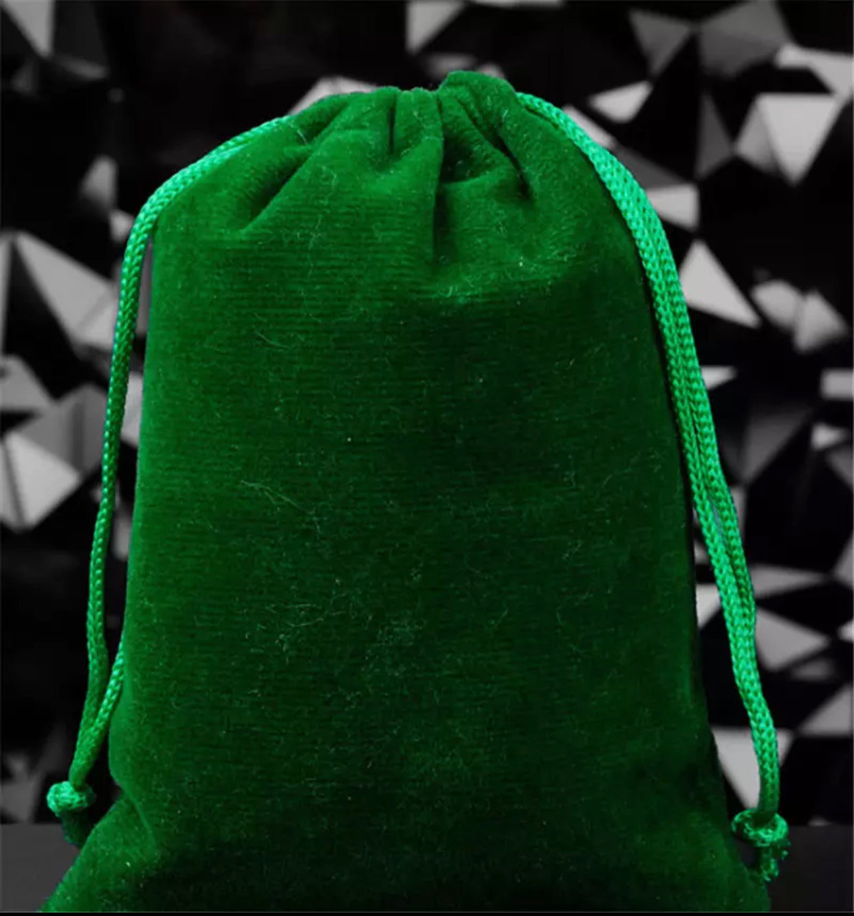 Sac à cordon en velours 3,5" x 4,7" - Vert